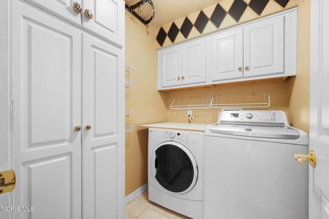 Tiny photo for 6708 Buck Creek Dr Dr, Maumee, OH 43537 (MLS # 10004860)