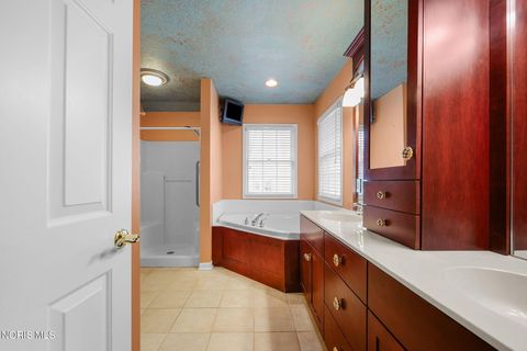 Tiny photo for 6708 Buck Creek Dr Dr, Maumee, OH 43537 (MLS # 10004860)