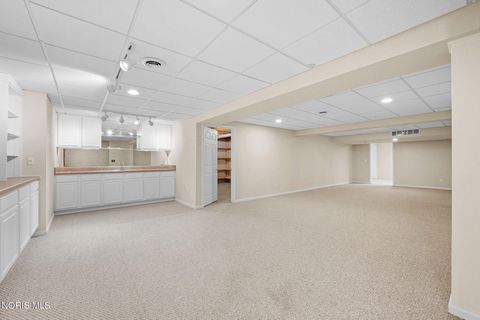 Tiny photo for 6708 Buck Creek Dr Dr, Maumee, OH 43537 (MLS # 10004860)