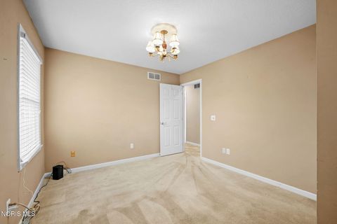 Tiny photo for 6708 Buck Creek Dr Dr, Maumee, OH 43537 (MLS # 10004860)