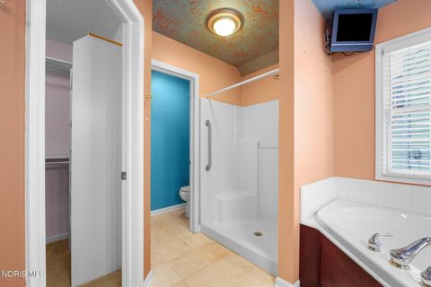 Tiny photo for 6708 Buck Creek Dr Dr, Maumee, OH 43537 (MLS # 10004860)