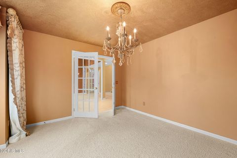 Tiny photo for 6708 Buck Creek Dr Dr, Maumee, OH 43537 (MLS # 10004860)