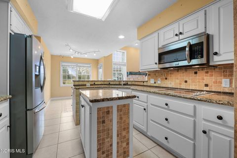 Tiny photo for 6708 Buck Creek Dr Dr, Maumee, OH 43537 (MLS # 10004860)