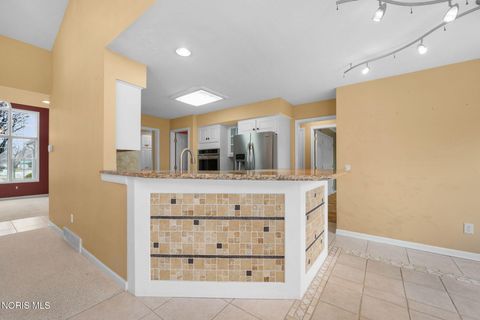 Tiny photo for 6708 Buck Creek Dr Dr, Maumee, OH 43537 (MLS # 10004860)