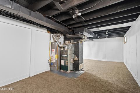 Tiny photo for 816 Geneva Avenue, Toledo, OH 43609 (MLS # 10010228)