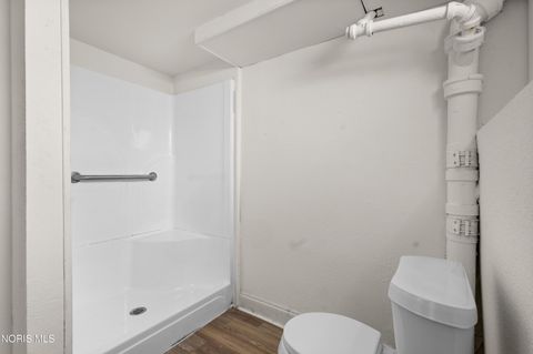Tiny photo for 816 Geneva Avenue, Toledo, OH 43609 (MLS # 10010228)