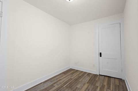 Tiny photo for 816 Geneva Avenue, Toledo, OH 43609 (MLS # 10010228)