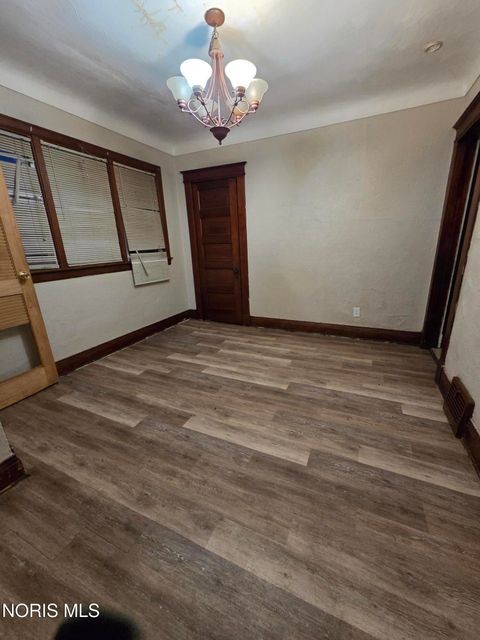 Tiny photo for 222 S Detroit Avenue, Toledo, OH 43609 (MLS # 10007944)