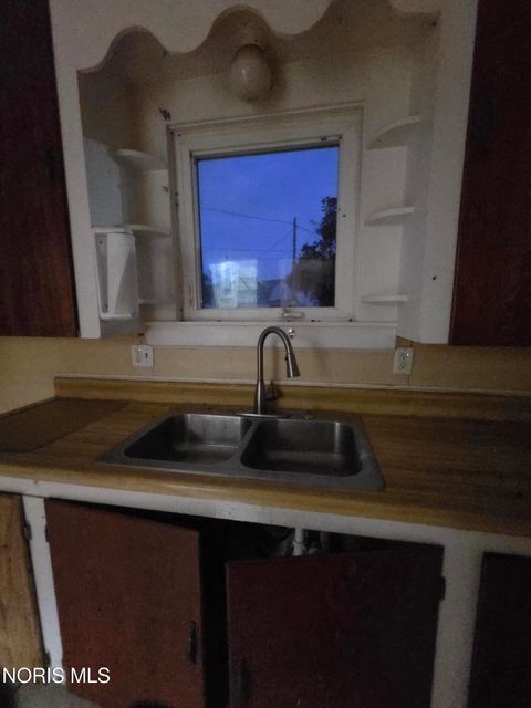 Tiny photo for 222 S Detroit Avenue, Toledo, OH 43609 (MLS # 10007944)