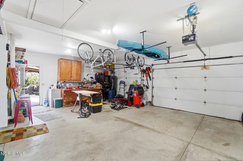 Tiny photo for 1912 Hamilton Drive, Perrysburg, OH 43551 (MLS # 10006214)