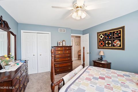 Tiny photo for 1912 Hamilton Drive, Perrysburg, OH 43551 (MLS # 10006214)