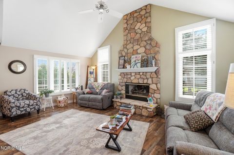 Tiny photo for 1912 Hamilton Drive, Perrysburg, OH 43551 (MLS # 10006214)