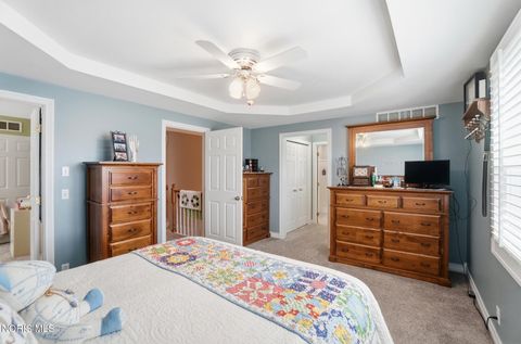 Tiny photo for 1912 Hamilton Drive, Perrysburg, OH 43551 (MLS # 10006214)