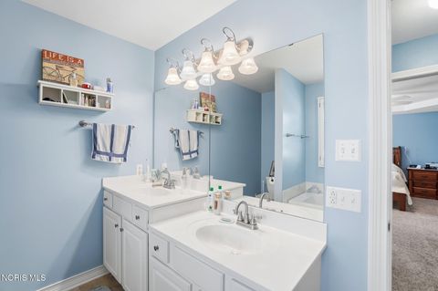 Tiny photo for 1912 Hamilton Drive, Perrysburg, OH 43551 (MLS # 10006214)