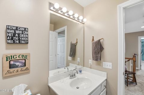 Tiny photo for 1912 Hamilton Drive, Perrysburg, OH 43551 (MLS # 10006214)