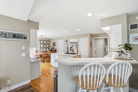 Tiny photo for 1912 Hamilton Drive, Perrysburg, OH 43551 (MLS # 10006214)