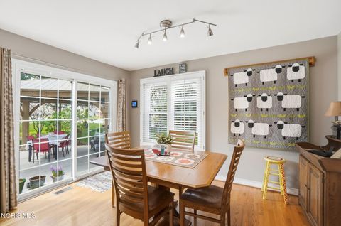 Tiny photo for 1912 Hamilton Drive, Perrysburg, OH 43551 (MLS # 10006214)