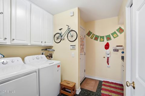 Tiny photo for 1912 Hamilton Drive, Perrysburg, OH 43551 (MLS # 10006214)