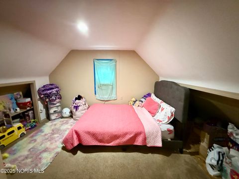 Tiny photo for 1321 Gordon Street, Toledo, OH 43609 (MLS # 10000774)