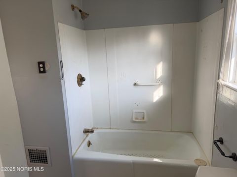 Tiny photo for 319 W Capistrano Avenue, Toledo, OH 43612 (MLS # 10002559)