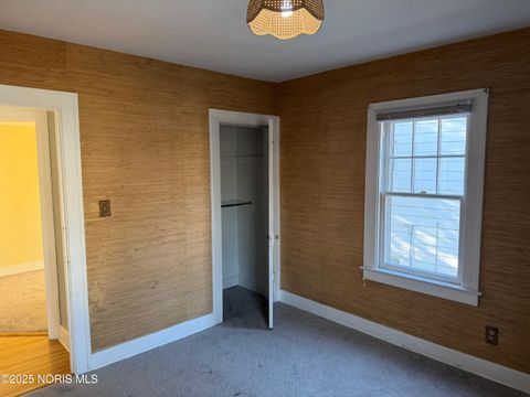 Tiny photo for 319 W Capistrano Avenue, Toledo, OH 43612 (MLS # 10002559)