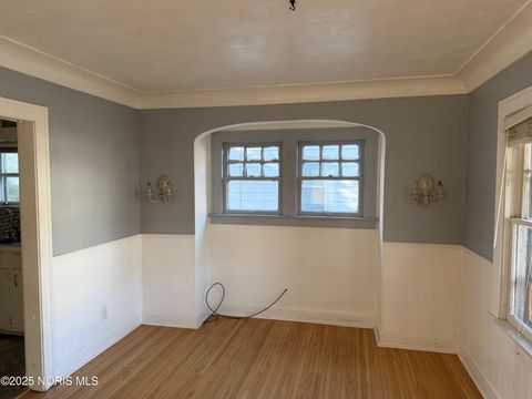 Tiny photo for 319 W Capistrano Avenue, Toledo, OH 43612 (MLS # 10002559)