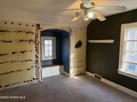 Tiny photo for 319 W Capistrano Avenue, Toledo, OH 43612 (MLS # 10002559)