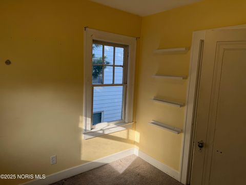 Tiny photo for 319 W Capistrano Avenue, Toledo, OH 43612 (MLS # 10002559)