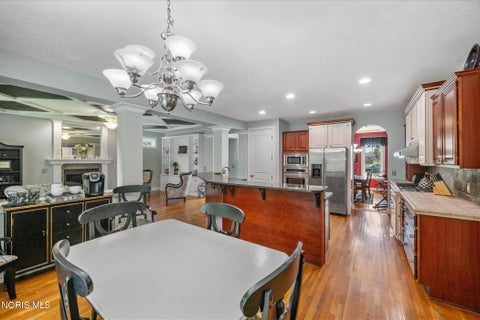 Tiny photo for 25176 Rocky Harbour Drive, Perrysburg, OH 43551 (MLS # 10010157)