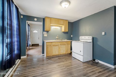 Tiny photo for 4112 Peak Avenue, Toledo, OH 43612 (MLS # 10001939)