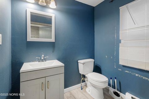 Tiny photo for 4112 Peak Avenue, Toledo, OH 43612 (MLS # 10001939)