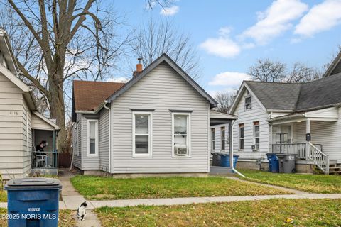 Photo of 4112 Peak Avenue, Toledo, OH 43612 (MLS # 10001939)