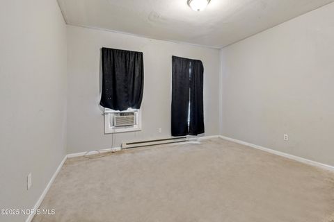 Tiny photo for 4112 Peak Avenue, Toledo, OH 43612 (MLS # 10001939)