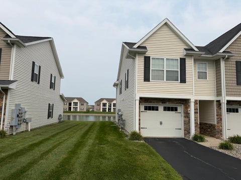 Condo For Rent - 4703 Lakeside Drive<br/> Maumee, OH 43537