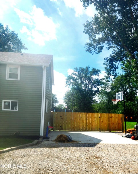 Tiny photo for 714 Moss Street, Defiance, OH 43512 (MLS # 10012334)