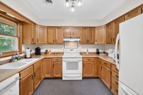 Tiny photo for 4691 Hanley Road, Millbury, OH 43447 (MLS # 10010353)