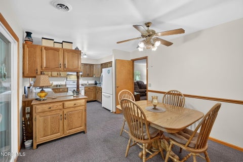 Tiny photo for 4691 Hanley Road, Millbury, OH 43447 (MLS # 10010353)