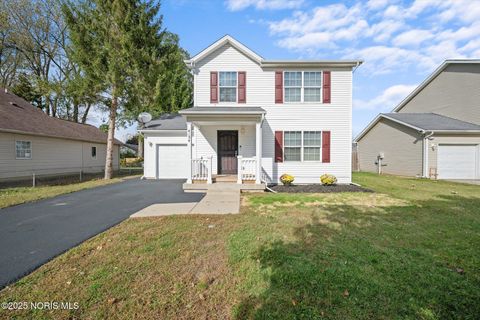 Photo of 4154 Shade Tree Drive, Toledo, OH 43615 (MLS # 10000359)