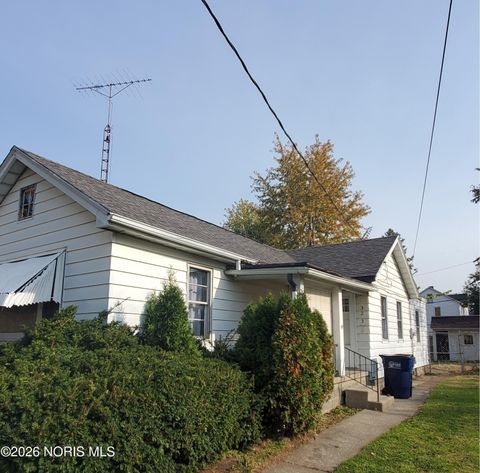 Homes For Sale - 323 Langdon Street<br/> Lucas County, Toledo, OH 43609