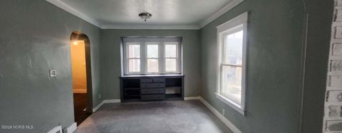 Tiny photo for 2536 N Erie Street, Toledo, OH 43611 (MLS # 10003364)