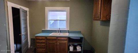 Tiny photo for 2536 N Erie Street, Toledo, OH 43611 (MLS # 10003364)