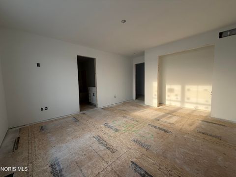 Tiny photo for 15032 N Cape Court, Perrysburg, OH 43551 (MLS # 10006911)
