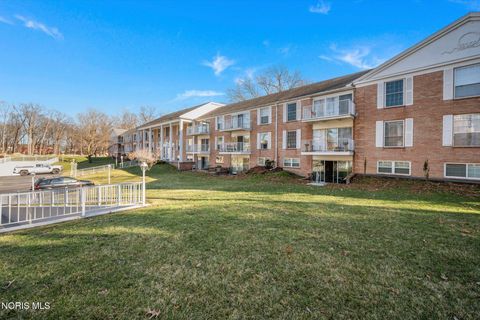 Tiny photo for 5679 Monroe Street #1004, Sylvania, OH 43560 (MLS # 10004936)