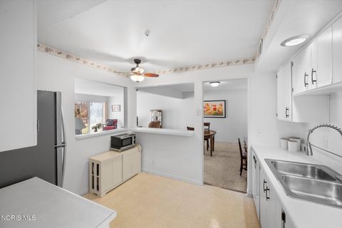 Tiny photo for 5679 Monroe Street #1004, Sylvania, OH 43560 (MLS # 10004936)