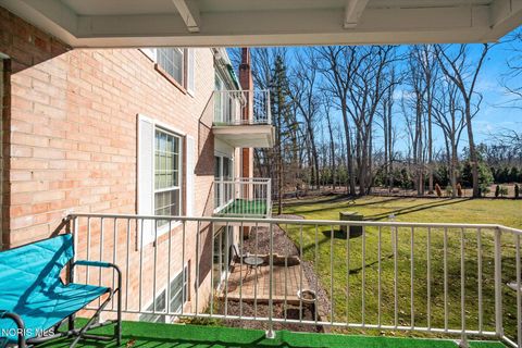 Tiny photo for 5679 Monroe Street #1004, Sylvania, OH 43560 (MLS # 10004936)