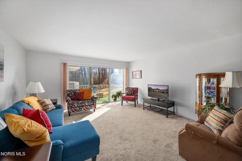 Tiny photo for 5679 Monroe Street #1004, Sylvania, OH 43560 (MLS # 10004936)