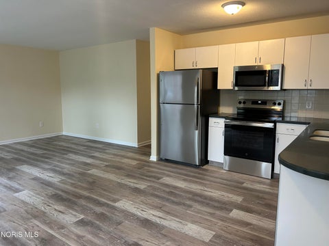 Tiny photo for 1543 Primrose Avenue, Toledo, OH 43612 (MLS # 10013731)