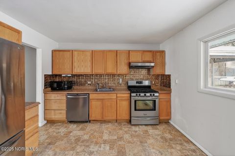 Tiny photo for 3723 Manchester Boulevard, Toledo, OH 43606 (MLS # 10003620)