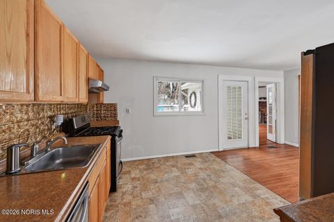 Tiny photo for 3723 Manchester Boulevard, Toledo, OH 43606 (MLS # 10003620)