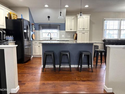 Tiny photo for 5526 Woodridge Drive, Toledo, OH 43623 (MLS # 10004510)